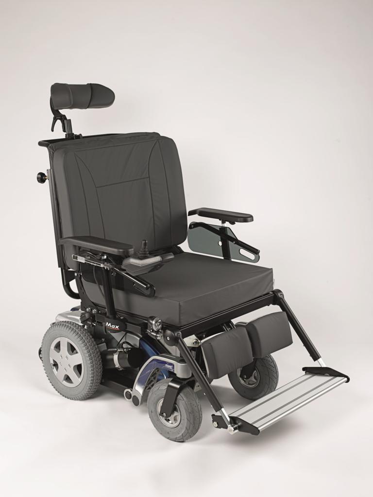 storm advance dual seater price